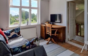 Fireplace - Awesome home in Frändefors (Frändefors)