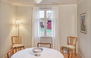 Interior - Awesome home in Frändefors (Frändefors)