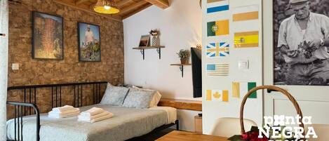 1 soverom, strykejern/-brett, wi-fi og sengetøy