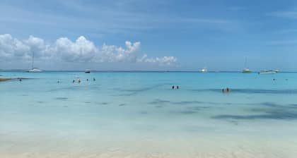 Cómodo, céntrico a cuadra y media de playa norte