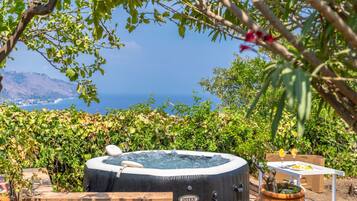 Idromassaggio all'aperto