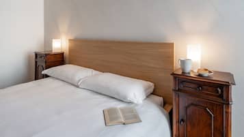 1 chambre, coffres-forts dans les chambres, fer et planche Ă repasser