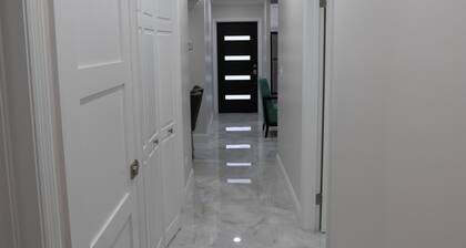 Charming 2-bedroom apartment with WiFi, AC in marvelous Nassau