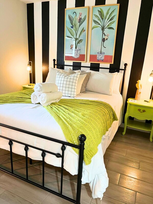 4 bedrooms, desk, iron/ironing board, travel cot