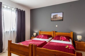 5 chambres, accès Internet