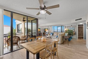Outdoor dining - Waterfront 2-Bedroom Condo, Enjoy Sea Breezes and Heated Pool in St. Pete FL (St. Petersburg)