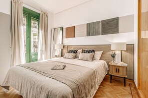 1 habitación, tabla de planchar con plancha, wifi y ropa de cama