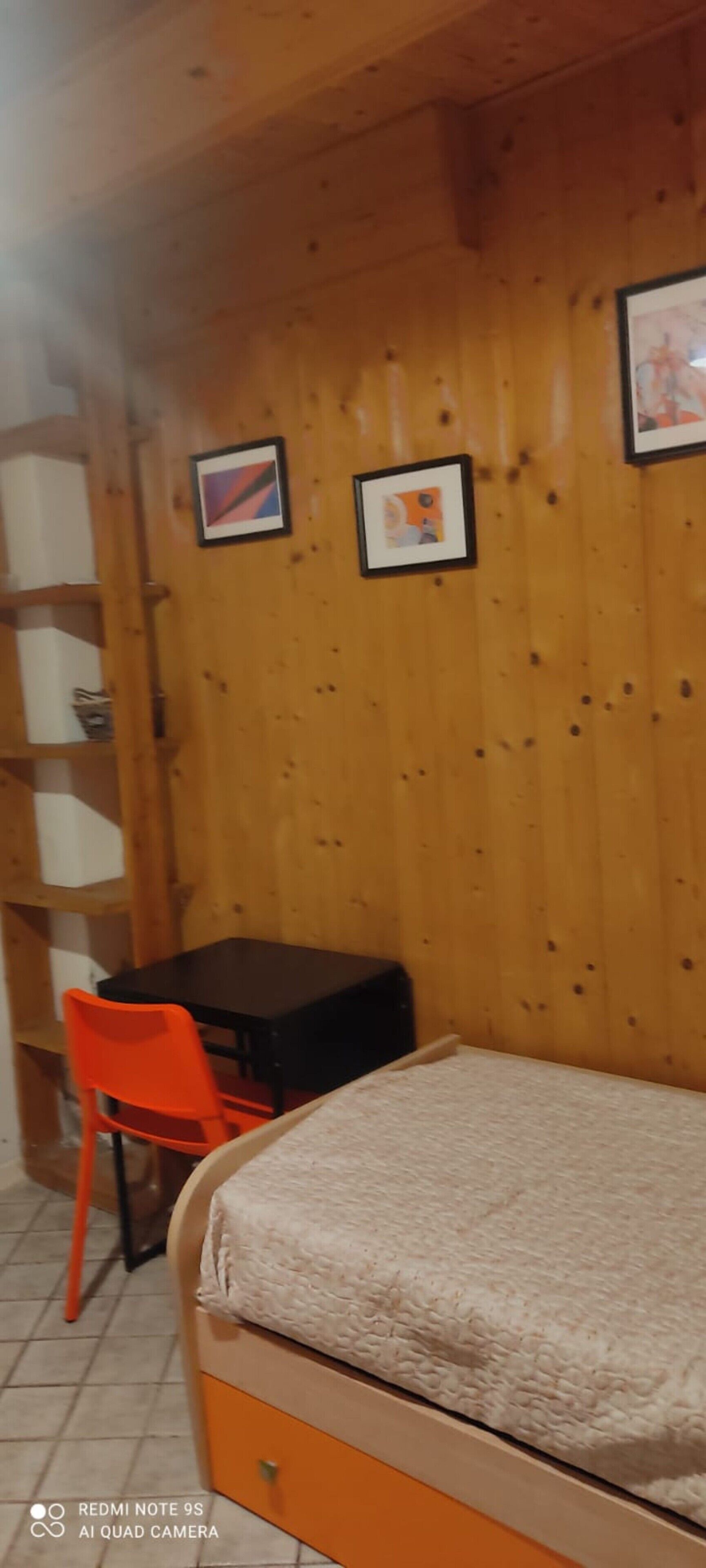 1 chambre, accès au Wi-Fi (inclus), literie fournie