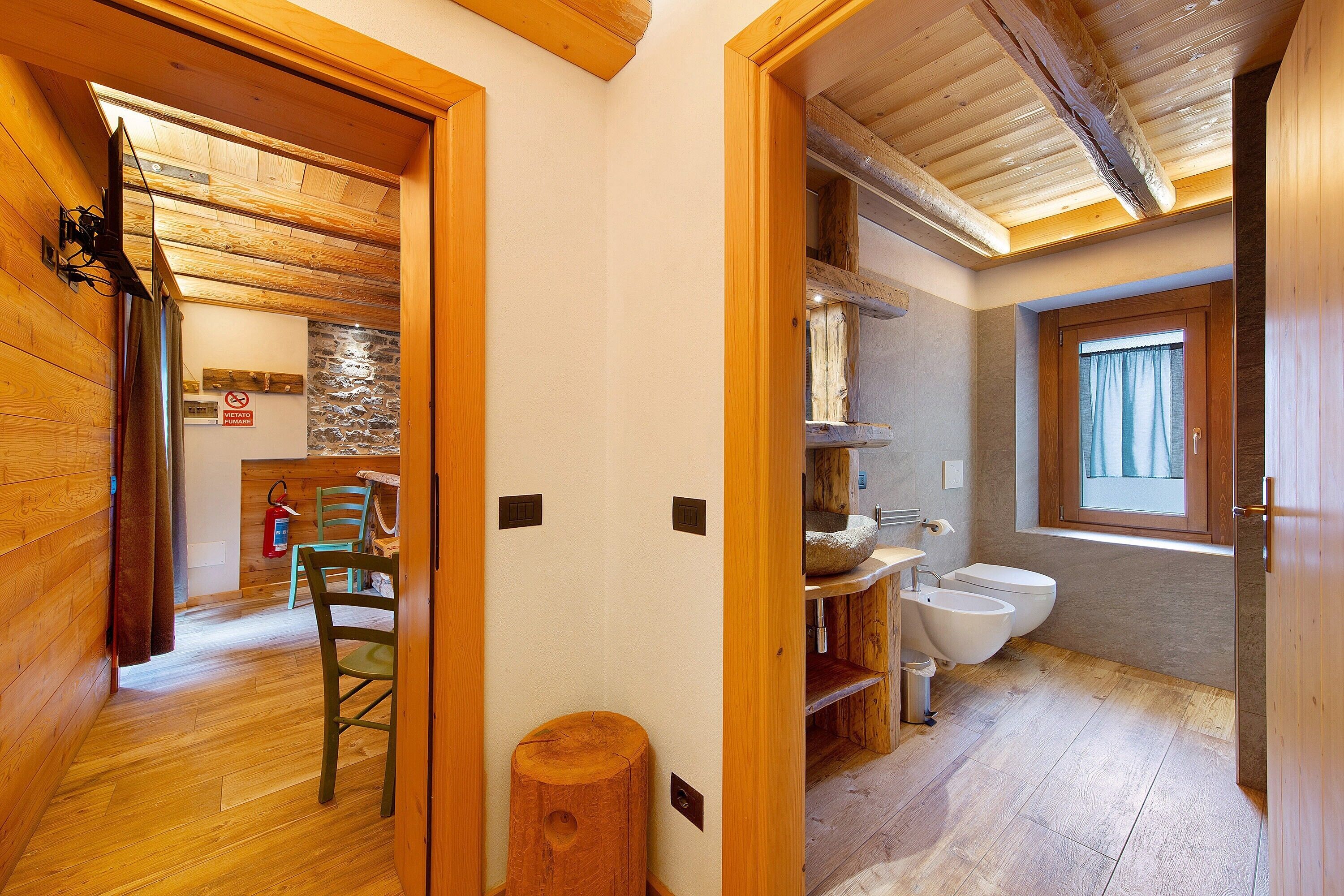 シャワー、ヘアドライヤー、タオル