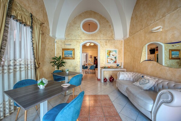 Dining - Apartment 'Il Geco - Green' with Shared Terrace, Wi-Fi and Air Conditioning (Salice Salentino)