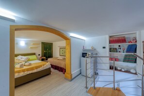 2 bedrooms, iron/ironing board, free WiFi, bed sheets - Apartment 'Il Geco - Green' with Shared Terrace, Wi-Fi and Air Conditioning (Salice Salentino)