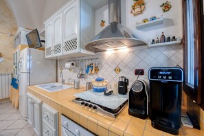 Frigorifero, macchina per tè/caffè