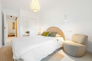 2 chambres, fer et planche à repasser, Wi-Fi gratuit, draps fournis