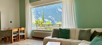 Villa 'The Queen Of Garda' with Lake View, Private Garden and Balcony