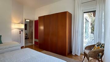 2 soveværelser, sengetøj