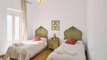 2 bedrooms, free WiFi, bed sheets