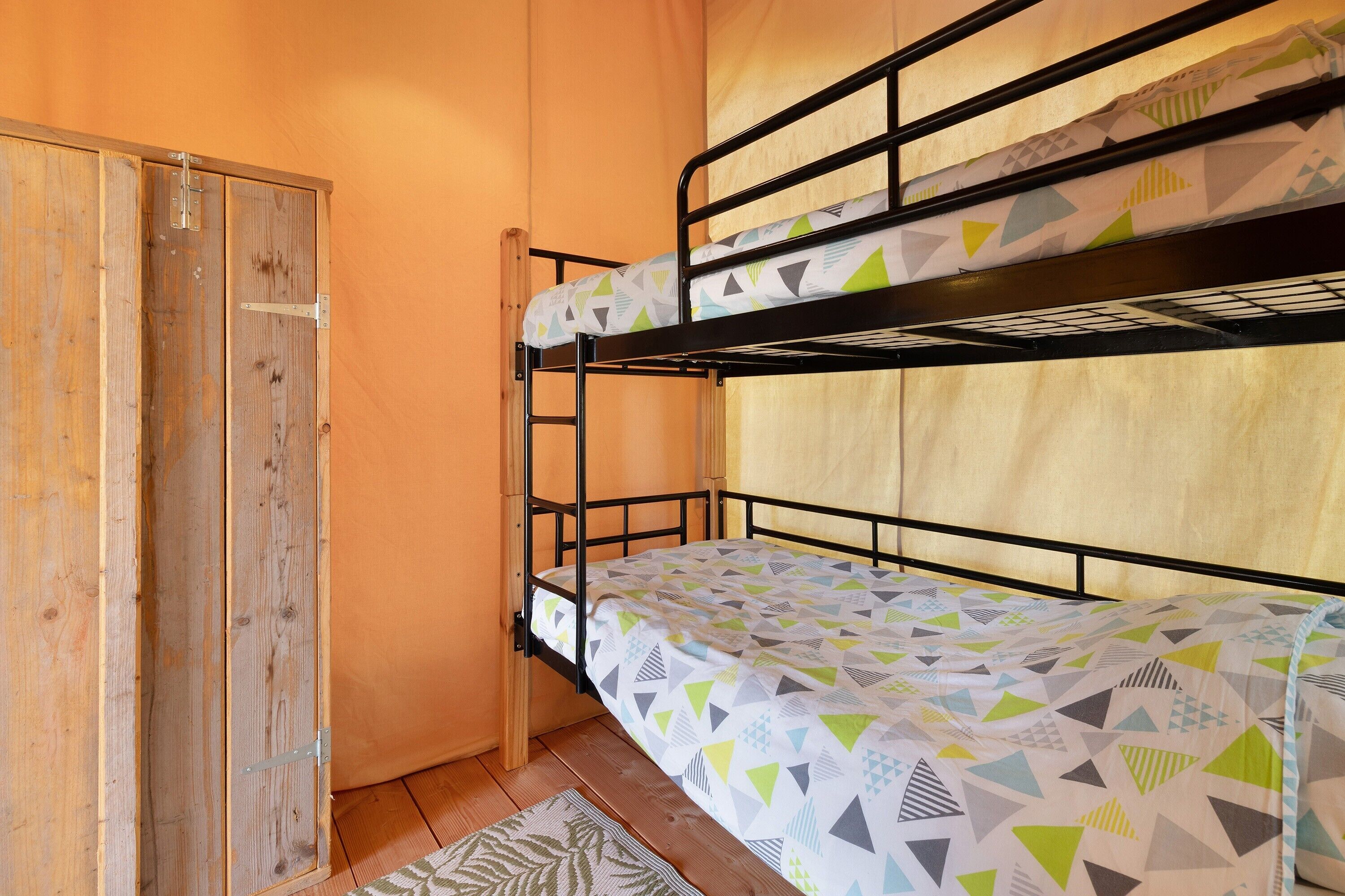 2 chambres, Wi-Fi gratuit, draps fournis