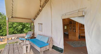 Tente Safari Standard 5 4 Pers. avec Piscine Partagée, Terrasse Privée et Wi-Fi