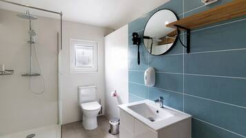 Shower, towels