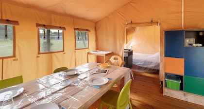 Glamping 'Safarilodge Tent 1 – 5 People' with Private Terrace, Shared Garden & Wi-Fi