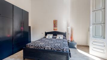 2 chambres, fer et planche Ă repasser, Wi-Fi gratuit, draps fournis