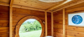 Null 'Cabane Aux Étoiles' with Shared Terrace and Private Garden