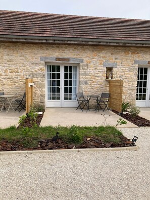 Exterior - Chardon Room – Elegance at the Heart of Le Domaine de la Salamandre (Auriac-du-Périgord)