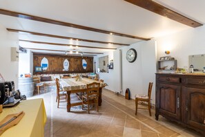 Dining - Chardon Room – Elegance at the Heart of Le Domaine de la Salamandre (Auriac-du-Périgord)