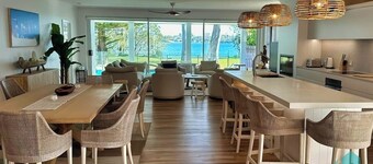 Lake Sabai - Waterfront and private pool