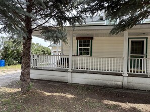 Terrace/patio - Bungalow cabin along the Yellowstone River in Eastern Montana.  (Rosebud)