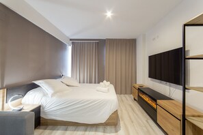 1 chambre, fer et planche à repasser, accès au Wi-Fi (inclus)
