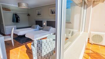 Standard Twin Room, Partial Lake View | Free WiFi