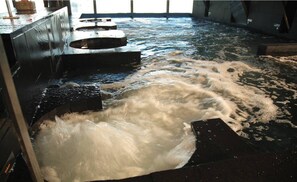 Sauna, Whirlpool, Dampfbad, Gesichtsbehandlungen, 3 Behandlungsräume