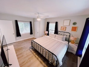 2 chambres, fer et planche Ă repasser, draps fournis