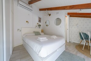 Iron/ironing board, Internet, bed sheets - GuestReady - Homely stay in Malasaña (Madrid)