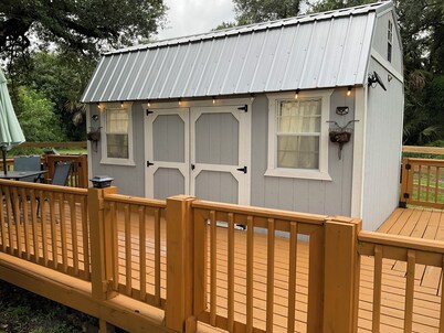 Cozy cabin with WiFi and AC in charming LaBelle