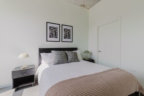1 chambre, fer et planche Ă repasser, Wi-Fi, draps fournis