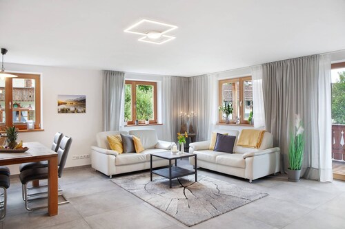 Chalet 'Falkenstein' with Mountain View, Private Terrace and Wi-Fi