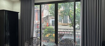 Golden Rose Premium Hotel