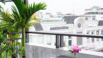 Free daily local cuisine breakfast