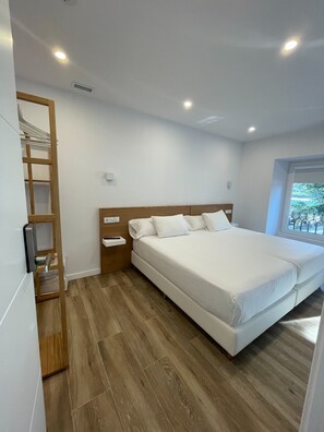 1 dormitori, wifi i roba de llit