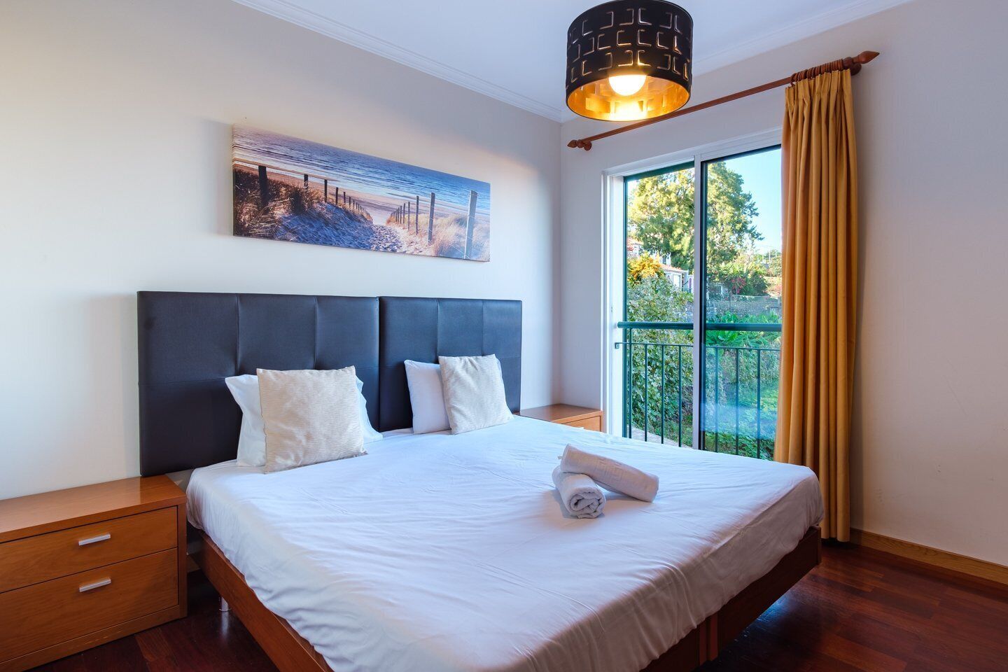 2 soverom, strykejern/-brett, internettilgang og sengetøy