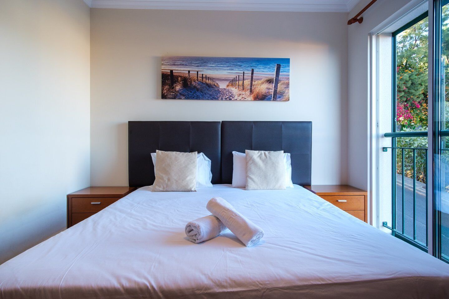 2 bedrooms, iron/ironing board, Internet, bed sheets