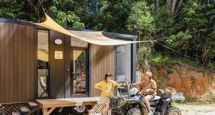 Raspberry Spring Corner by Tiny Away