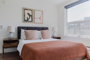 2 quartos, ferros/tábuas de passar roupa, Wi-Fi, roupa de cama