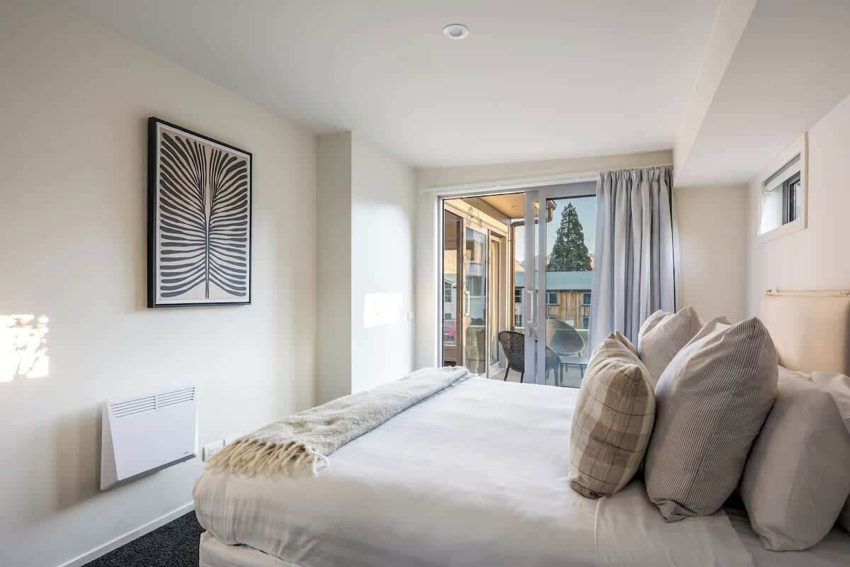 3 chambres, fer et planche à repasser, Wi-Fi, draps fournis
