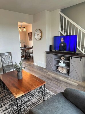 Smart TV - Private and comfortable! (Laramie)