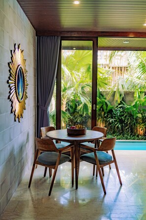 Familjevilla - 2 sovrum - balkong | Matservice på rummet