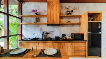 Family Villa, 2 Bedrooms, Balcony | Private kitchen