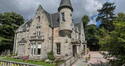 Taypark River View Apartment